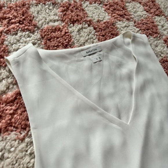 Babaton V-neck Blouse - Picture 2 of 3